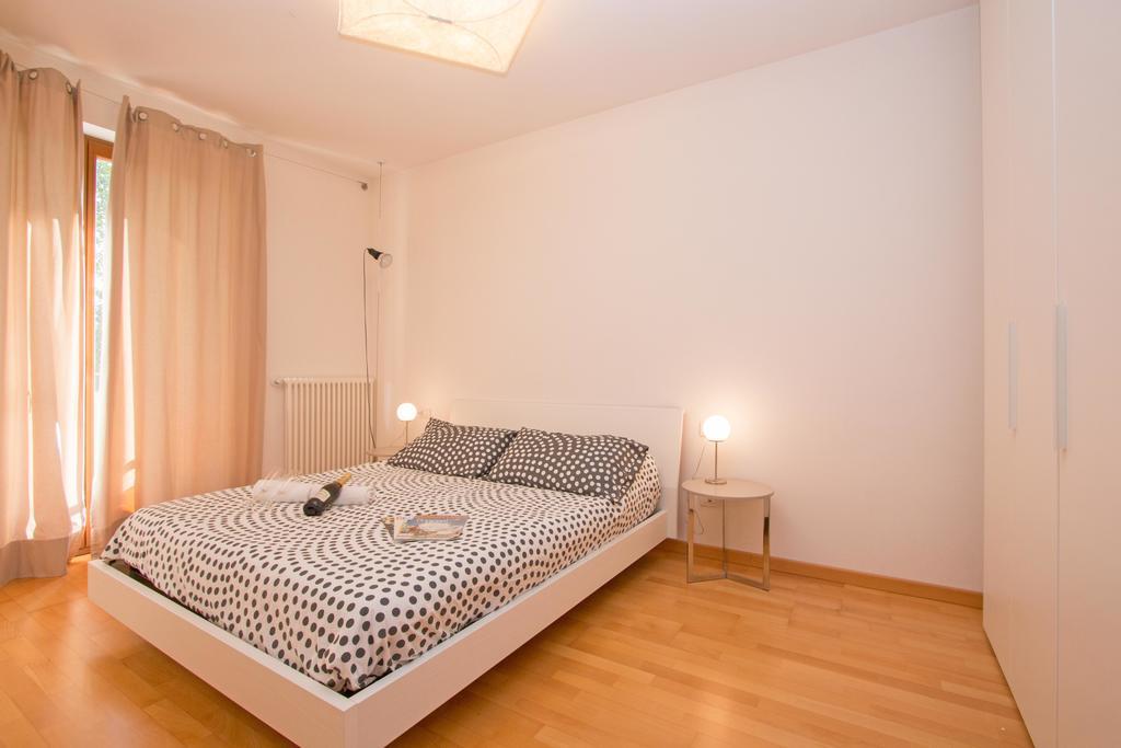 Benacus E4 Apartment By Wonderful Italy Sirmione Eksteriør billede